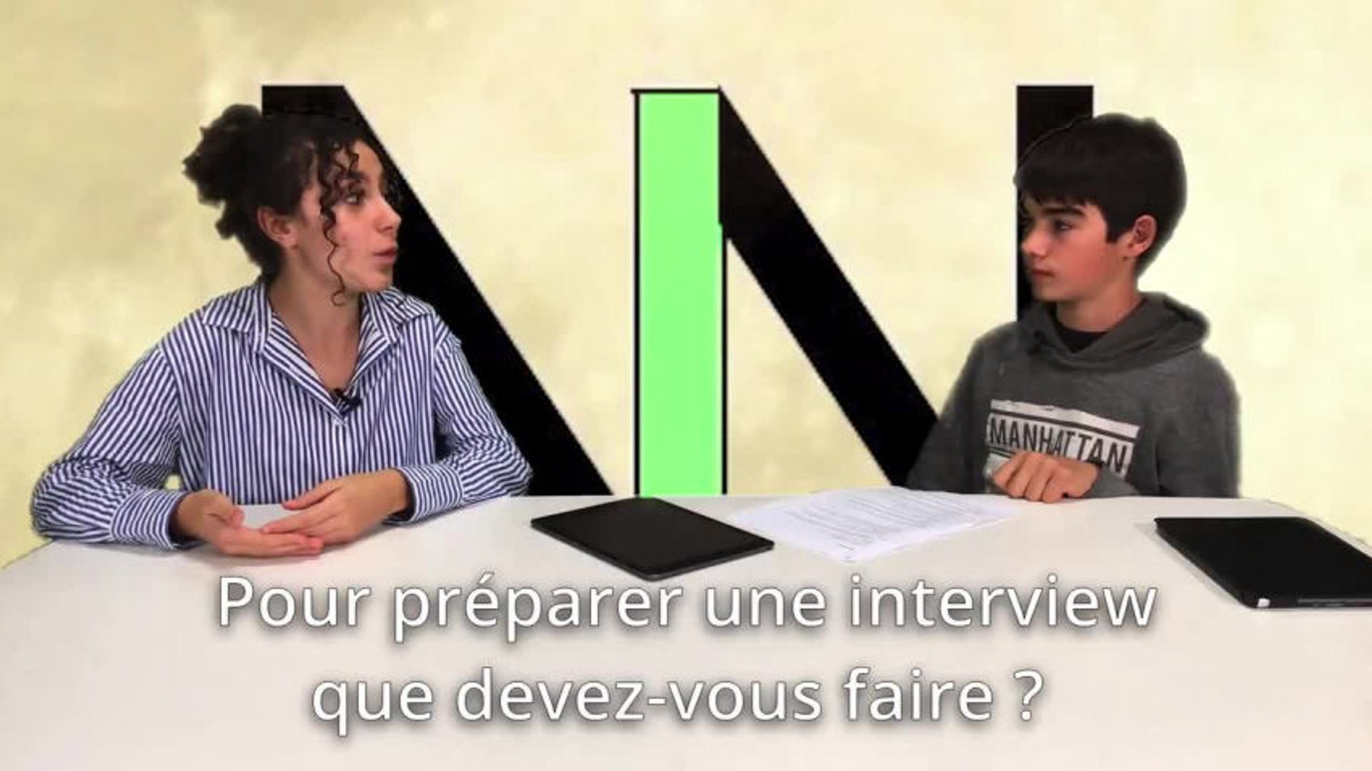 2/3 : La préparation d'une interview par les élèves du collège Félix ...